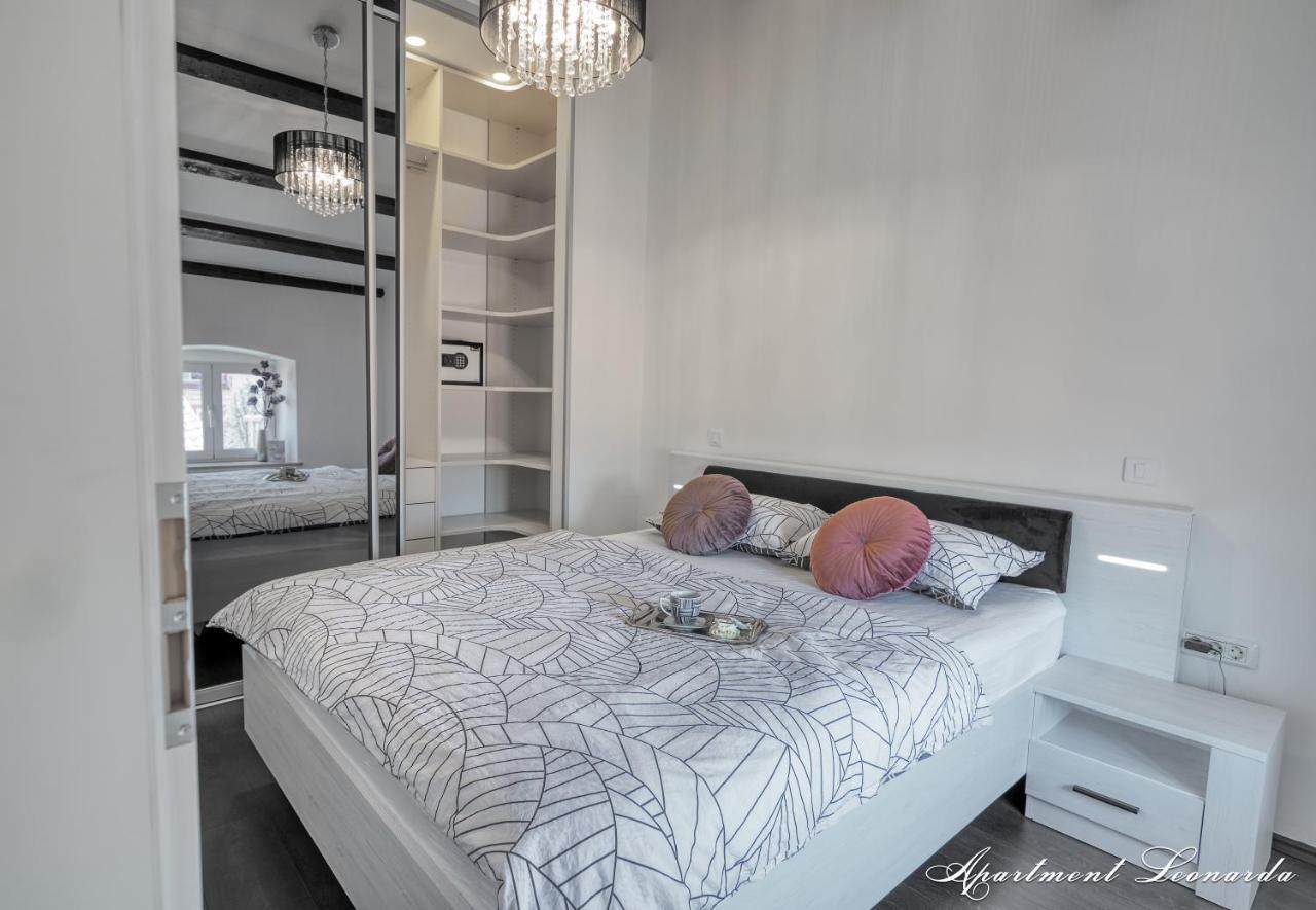 Apartamento Penthouse Leonarda With Private Parking Pula Exterior foto